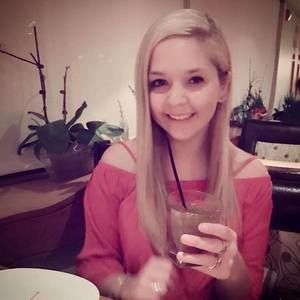 Meet your Posher, Danielle